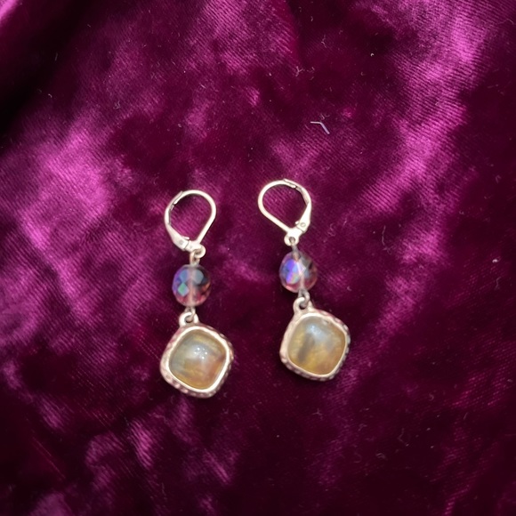 Pretty earrings - Picture 3 of 3